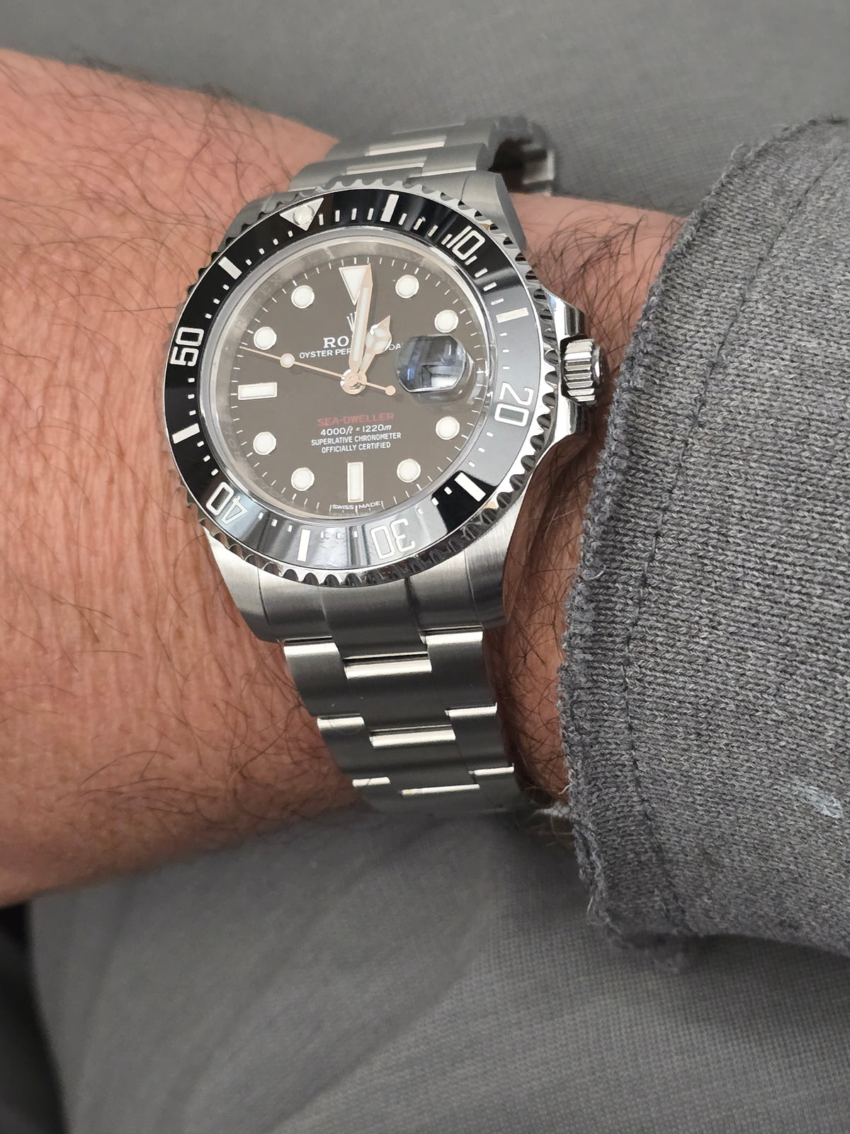 Rolex Sea-Dweller 43mm Ref. 126600 black dial Oystersteel watch full set, 2017, by Reeves and Sons