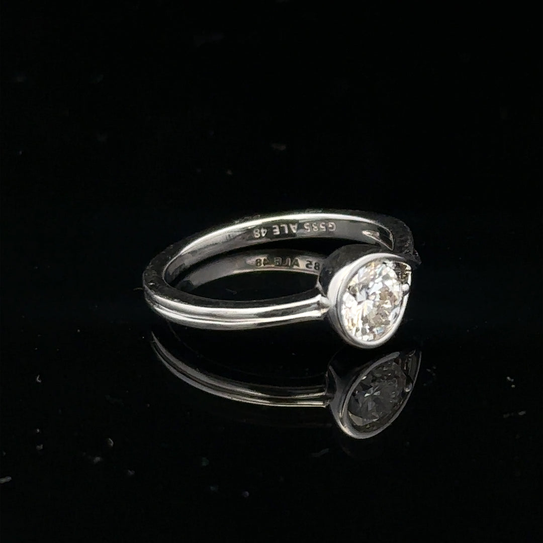 14ct white gold lab-grown diamond ring in size I with sparkling diamonds and a sleek, elegant design.