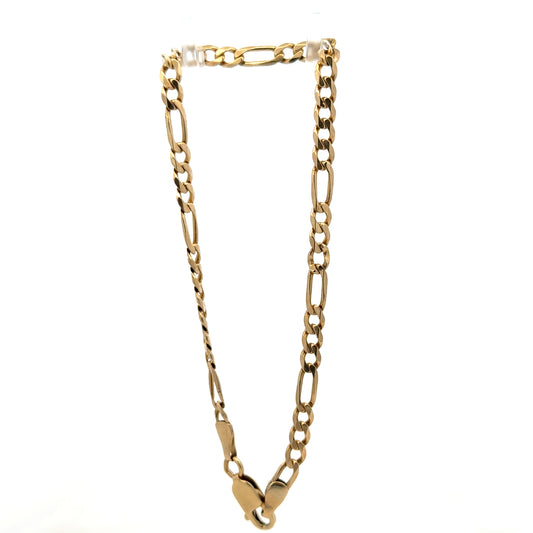 9ct yellow gold Figaro bracelet weighing 4.2g, featuring interlinked chain links, crafted by Reeves and Sons.