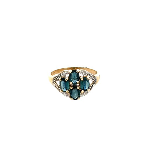 9ct yellow gold diamond ring by Reeves and Sons with sparkling diamonds and a classic design.