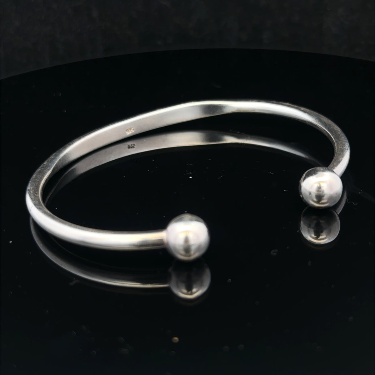 Silver torque bangle 18.7g (sh27029b)