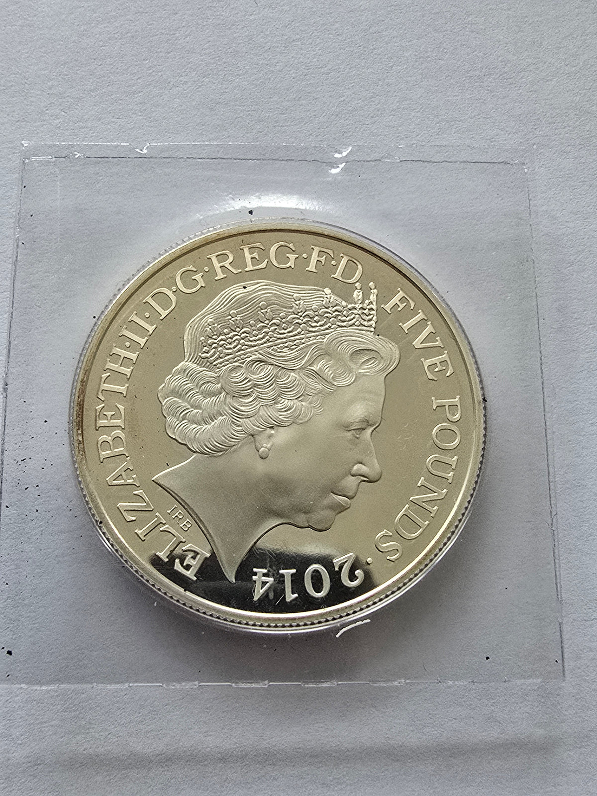UK 2014 Queen Elizabeth II / Queen Anne 5 Five Pound Crown Coin Proof / BU (sh24487l)
