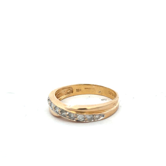 18ct yellow gold diamond ring in size N, featuring a sparkling diamond setting and elegant design.