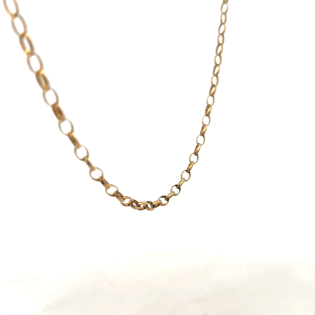 9ct yellow gold belcher chain weighing 7.3g, featuring classic interlocked links, unbranded jewelry accessory.