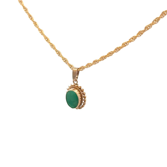 9ct yellow gold chain with matching pendant, 4.6g, unbranded jewelry, detailed gold design for elegant accessories
