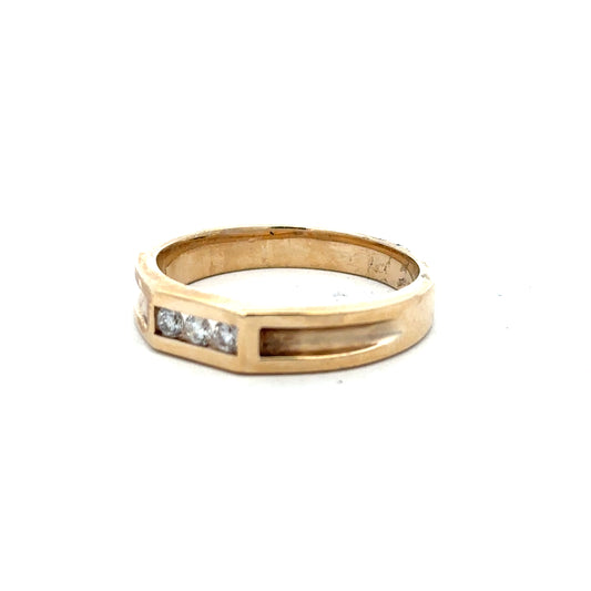 9ct yellow gold diamond ring in size Y with sparkling diamonds, unbranded jewelry showcasing elegant craftsmanship.