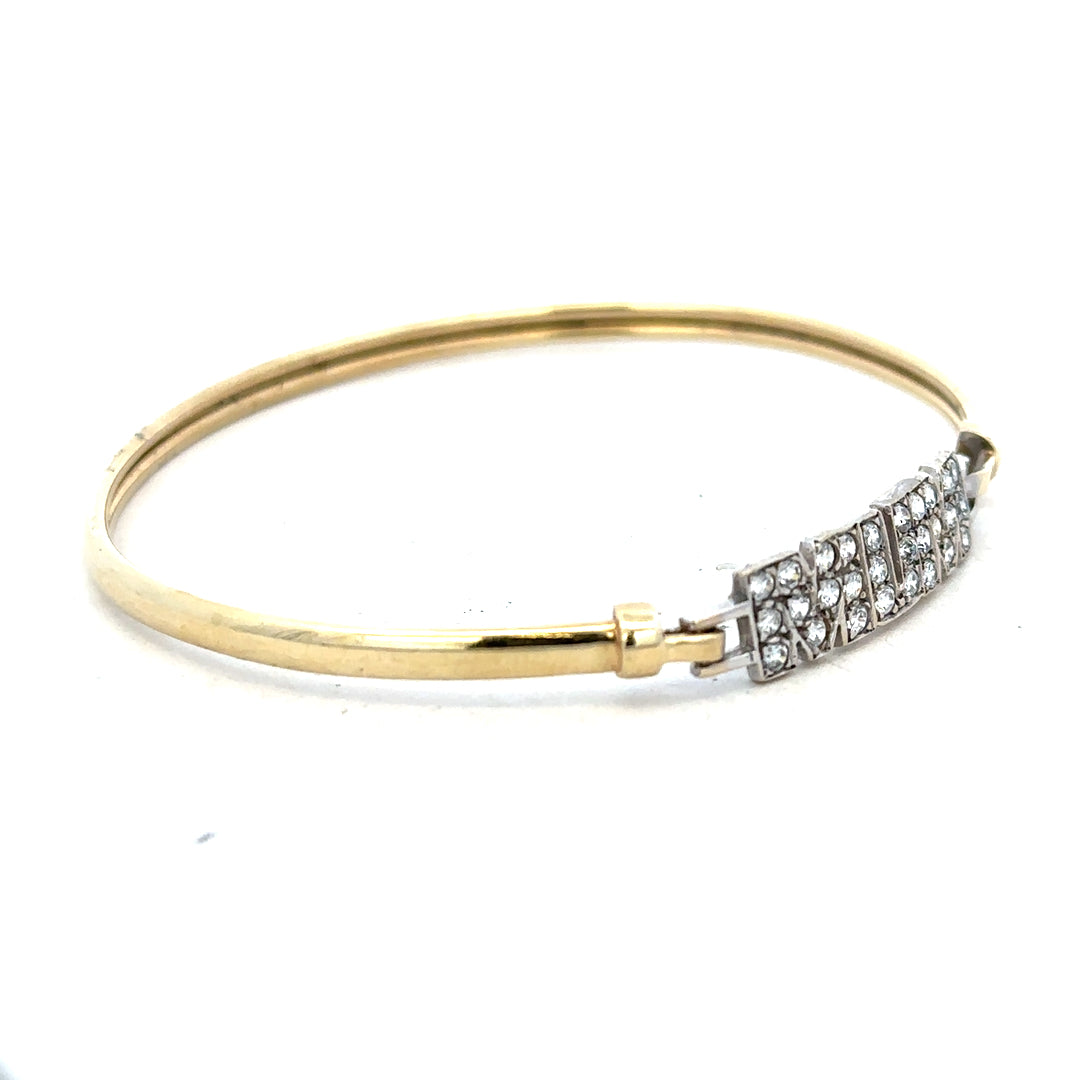 9ct yellow gold Mum bangle weighing 5.3g with a simple, elegant design, perfect for gifting or everyday wear.