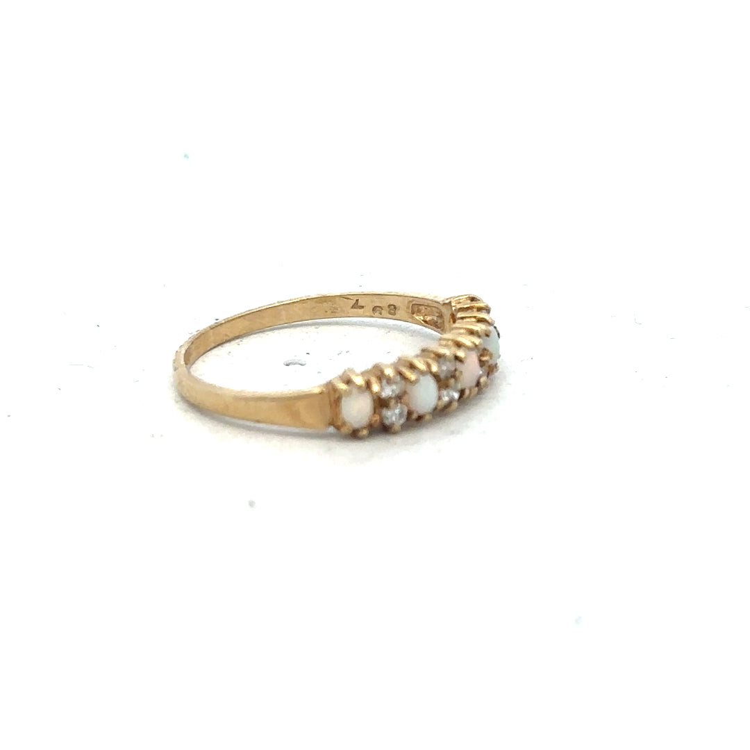 9ct yellow gold ring in size N with a smooth band, unbranded jewelry for elegant everyday wear.