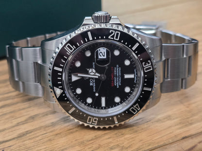 Rolex Sea-Dweller 43mm Ref. 126600 watch with black dial and Oystersteel bracelet, full set, 2017
