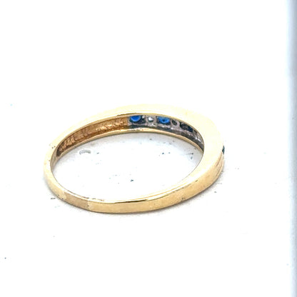 18ct yellow gold sapphire and diamond ring, size S, 3.3g, featuring a vibrant blue sapphire centerpiece and sparkling diamonds.
