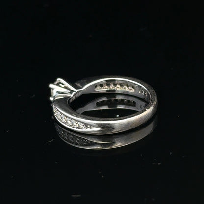 18ct white gold diamond ring with 1/3 carat total weight, size J, featuring a sparkling diamond centerpiece.