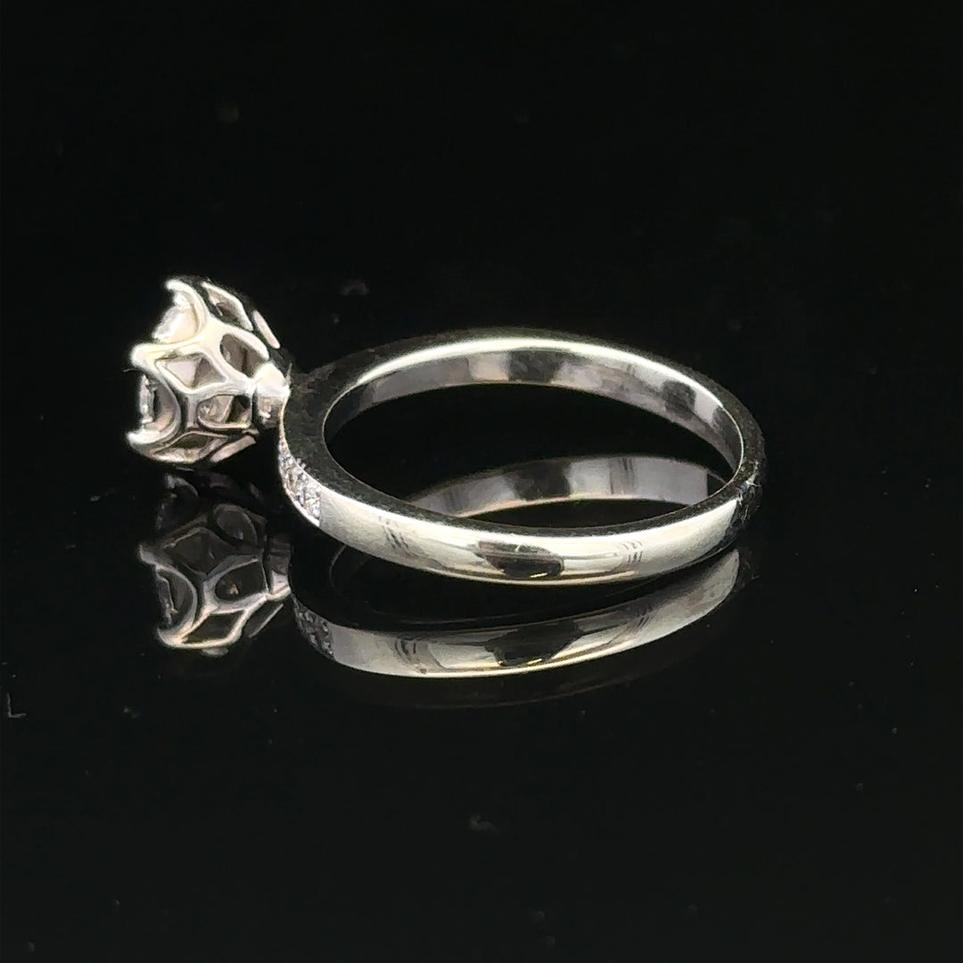 9ct white gold diamond ring in size M with 3.2g weight, featuring sparkling diamonds and a sleek, elegant design.