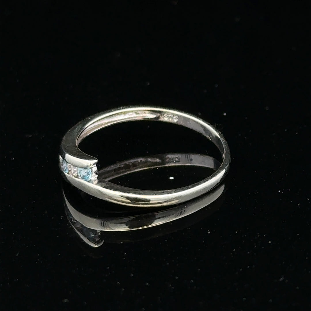 9ct white gold diamond ring size N1/2 with sparkling diamonds, elegant jewelry design, close-up view of the unbranded ring.