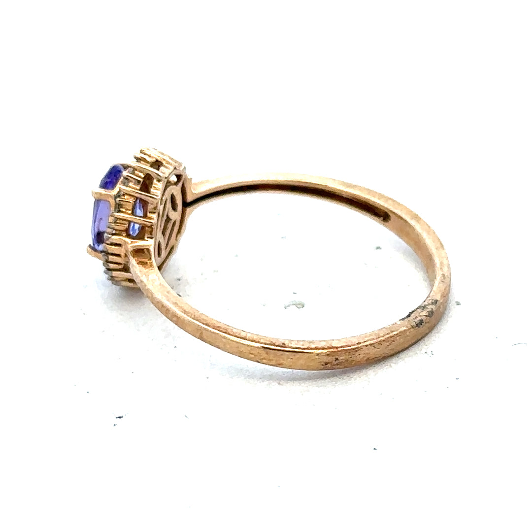 9ct yellow gold diamond ring in size T with sparkling diamonds, showcasing elegant jewelry craftsmanship.