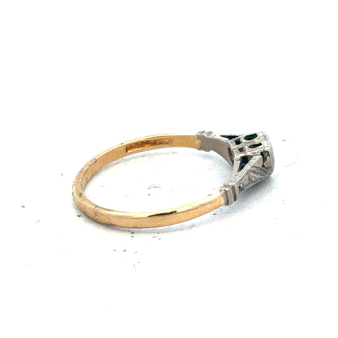 18ct yellow gold diamond ring in size N with sparkling diamonds, showcasing elegant jewelry design.
