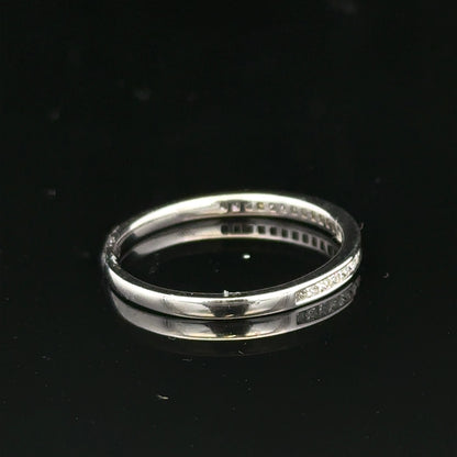 18ct white gold diamond ring size Q1/2 with sparkling diamonds, displayed on a neutral background.