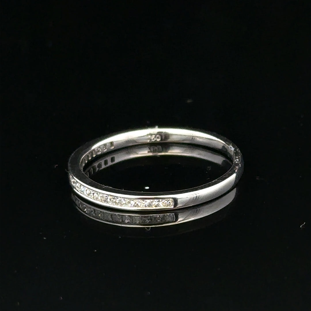 18ct white gold diamond ring size Q1/2 with sparkling diamonds, elegant unbranded jewelry, detailed close-up shot.
