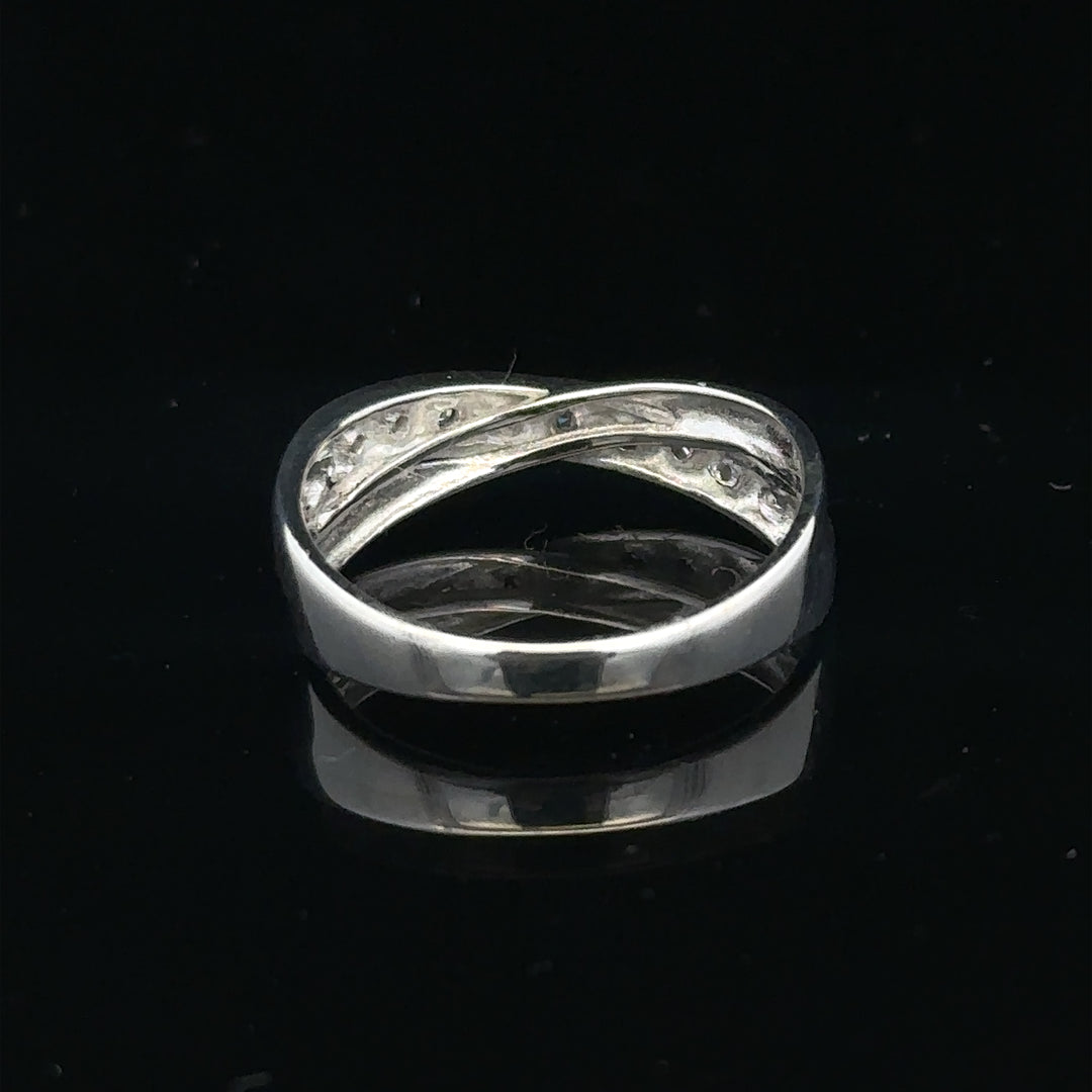9ct white gold diamond ring in size J1/2 with sparkling diamonds, elegant jewelry for special occasions