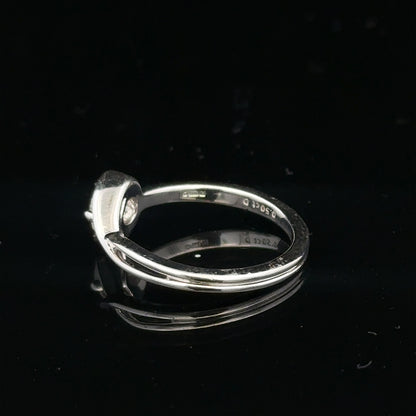 14ct white gold lab-grown diamond ring in size I, featuring a sparkling central diamond and elegant band design.