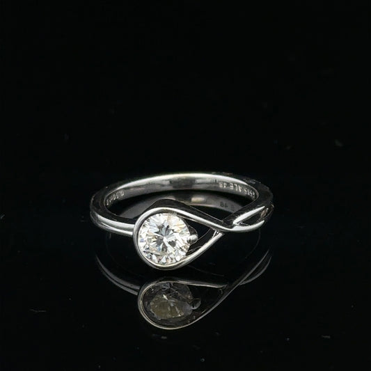 14ct white gold lab-grown diamond ring in size I, featuring a sparkling central diamond and elegant band design.