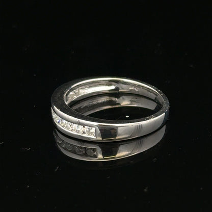 18ct white gold diamond ring in size L with sparkling diamonds, crafted by Un.