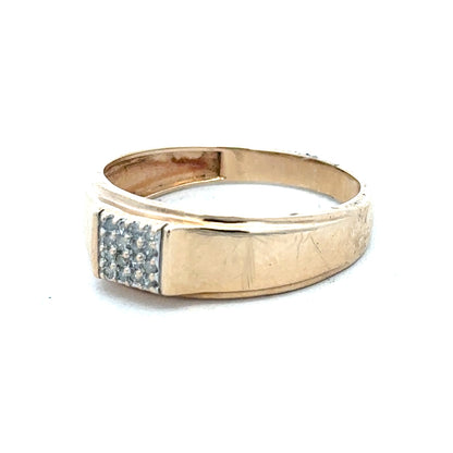 9ct yellow gold diamond ring size V (sh25274l)