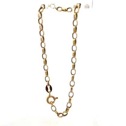 9ct yellow gold belcher bracelet weighing 3g, featuring classic chain links, crafted by Reeves and Sons.