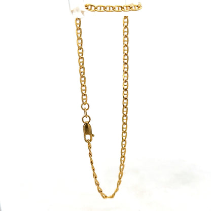 9ct yellow gold bracelet weighing 2.2g with intricate links, crafted by Reeves and Sons, shown in close-up detail.
