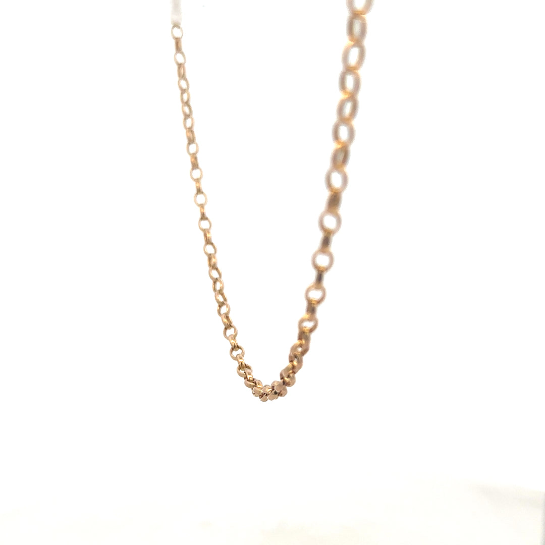 9ct yellow gold belcher chain weighing 11.1g, featuring interlocking oval links, crafted by Reeves and Sons.
