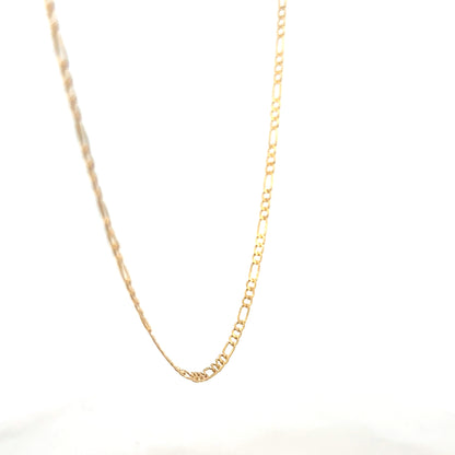 9ct yellow gold Figaro chain weighing 3.3g, featuring interlinked oval links, from Reeves and Sons.