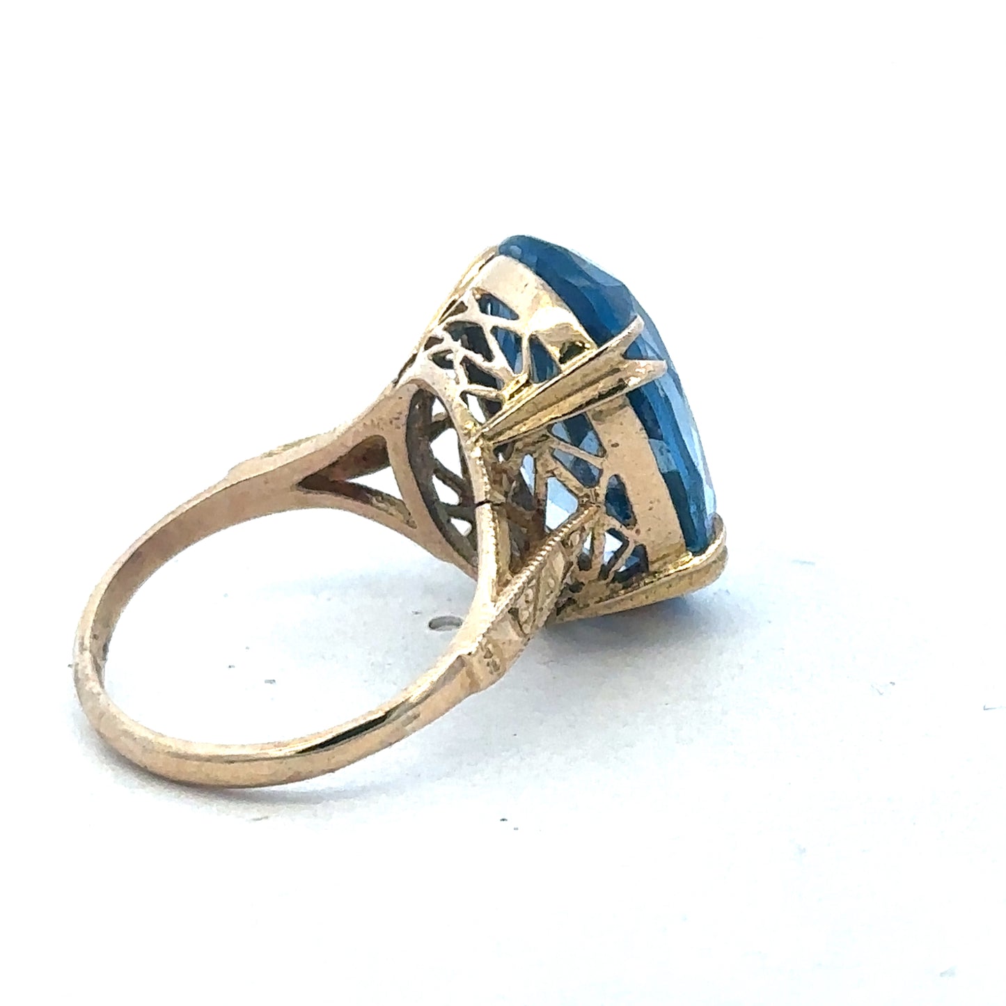 9ct yellow gold ring sh26860b