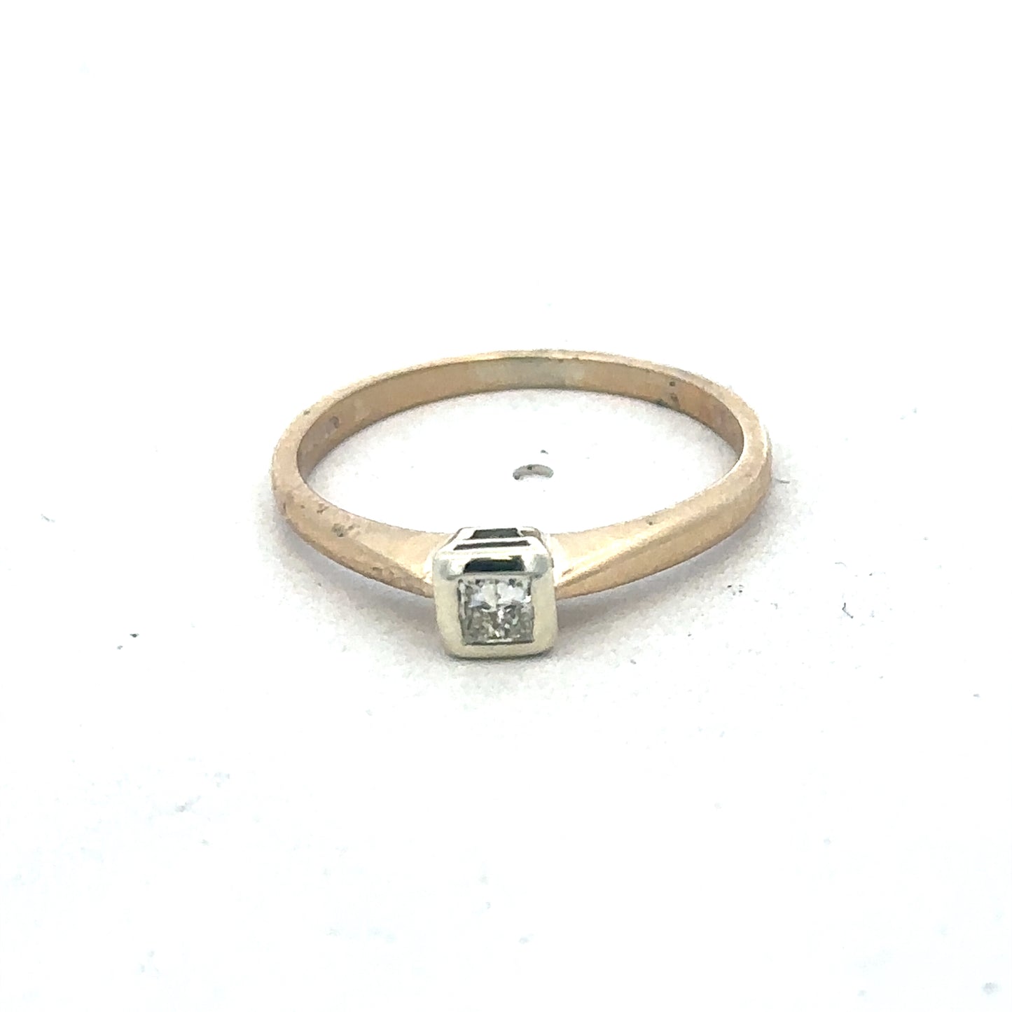 9ct yellow gold diamond ring sh24868l
