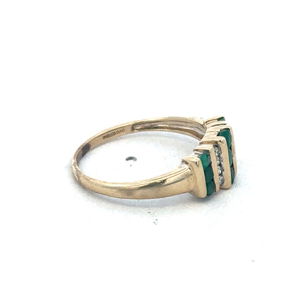 9ct yellow gold Emerald and diamond ring sh26971b