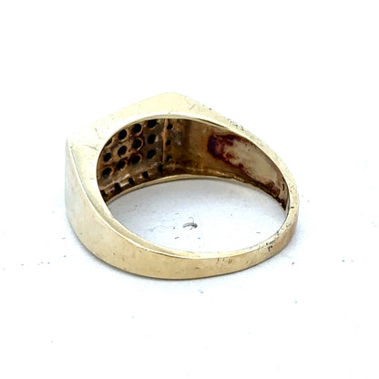 9ct yellow gold diamond ring in size U with sparkling diamonds, crafted by Reeves and Sons.