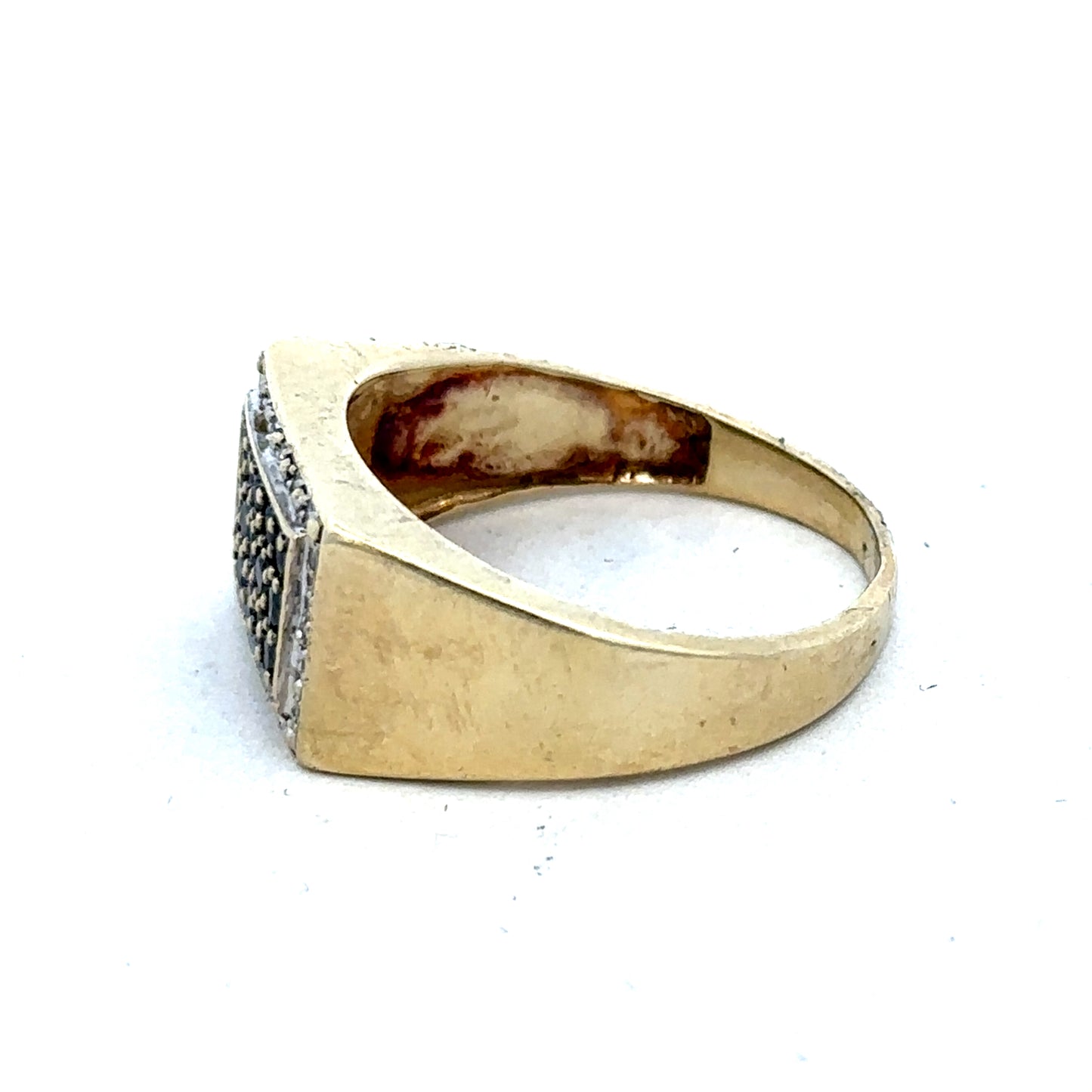 9ct yellow gold diamond ring in size U featuring a sparkling diamond setting, crafted by Reeves and Sons.