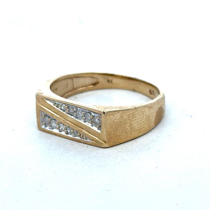 9ct yellow gold diamond ring in size V with sparkling diamonds, handcrafted by Reeves and Sons.