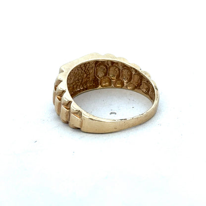 9ct yellow gold diamond ring by Reeves and Sons with sparkling diamonds, showcasing elegant craftsmanship.
