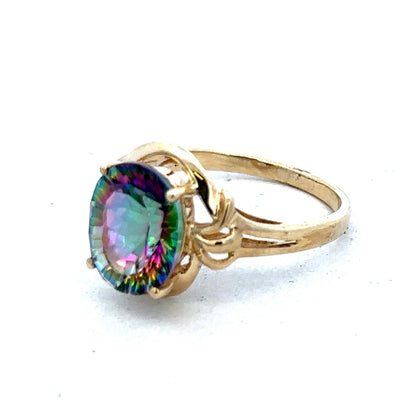 9ct yellow gold ring size P by Reeves and Sons, close-up showing smooth band and polished finish.