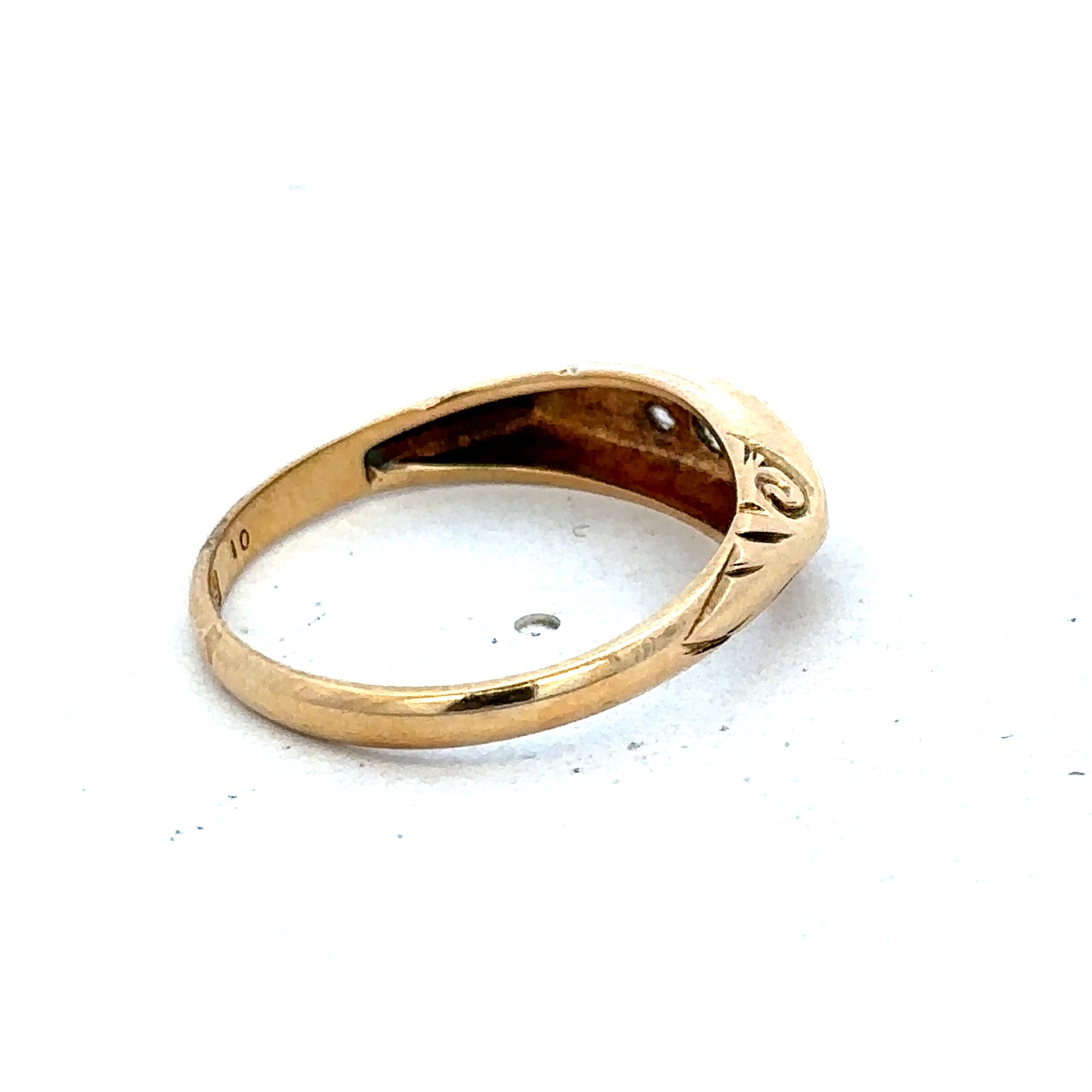 18ct yellow gold diamond ring in size P with sparkling diamonds, crafted by Reeves and Sons.