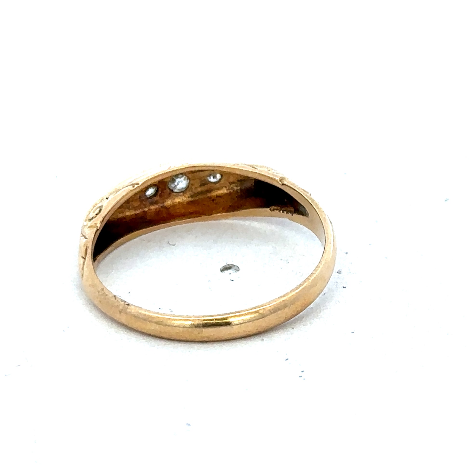 18ct yellow gold diamond ring in size P with sparkling diamonds, crafted by Reeves and Sons.