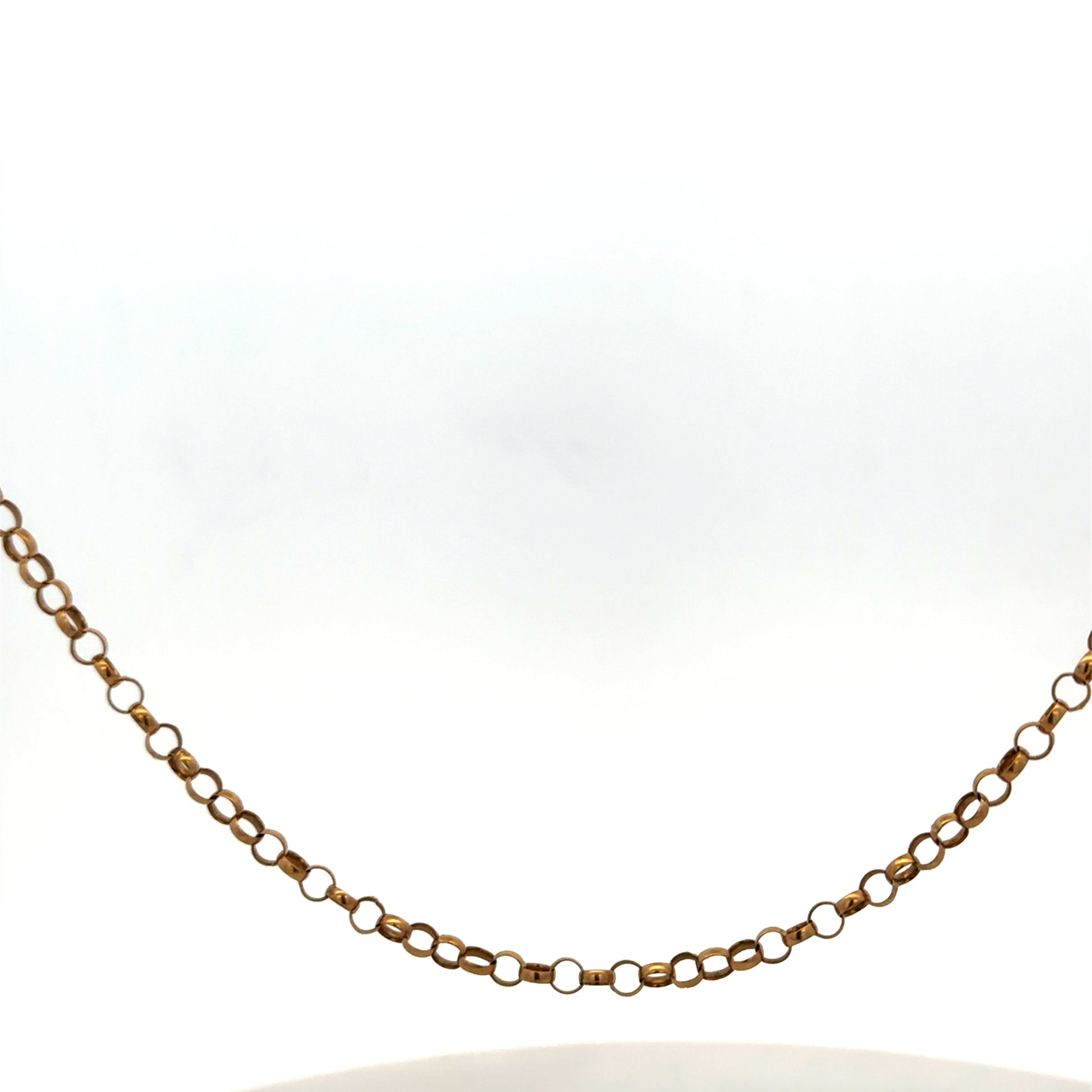 9ct yellow gold belcher chain with a polished finish, weighing 4.7g, from Reeves and Sons, shown laid flat.