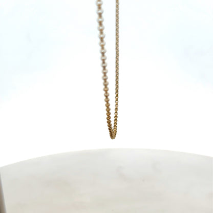 9ct yellow gold belcher chain weighing 2.8g, featuring classic linked design from Reeves and Sons.
