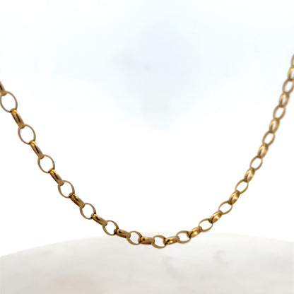 9ct yellow gold belcher chain by Reeves and Sons, 7.8g, showcasing its polished links and classic jewelry design.