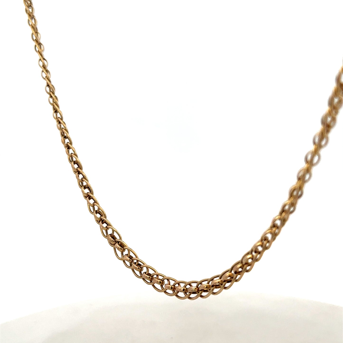 9ct yellow gold double linked chain with a polished finish, weight 7.9g, from Reeves and Sons.