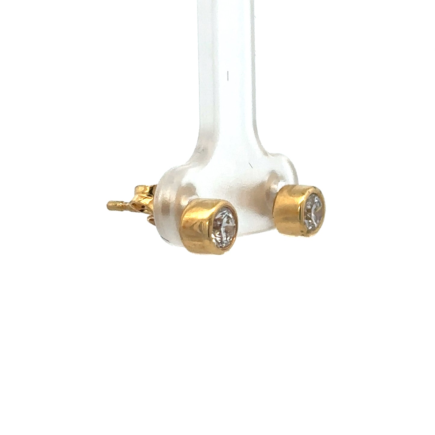 Reeves and Sons 18ct gold lab-grown diamond stud earrings with 0.84 carats, featuring round brilliant-cut diamonds.