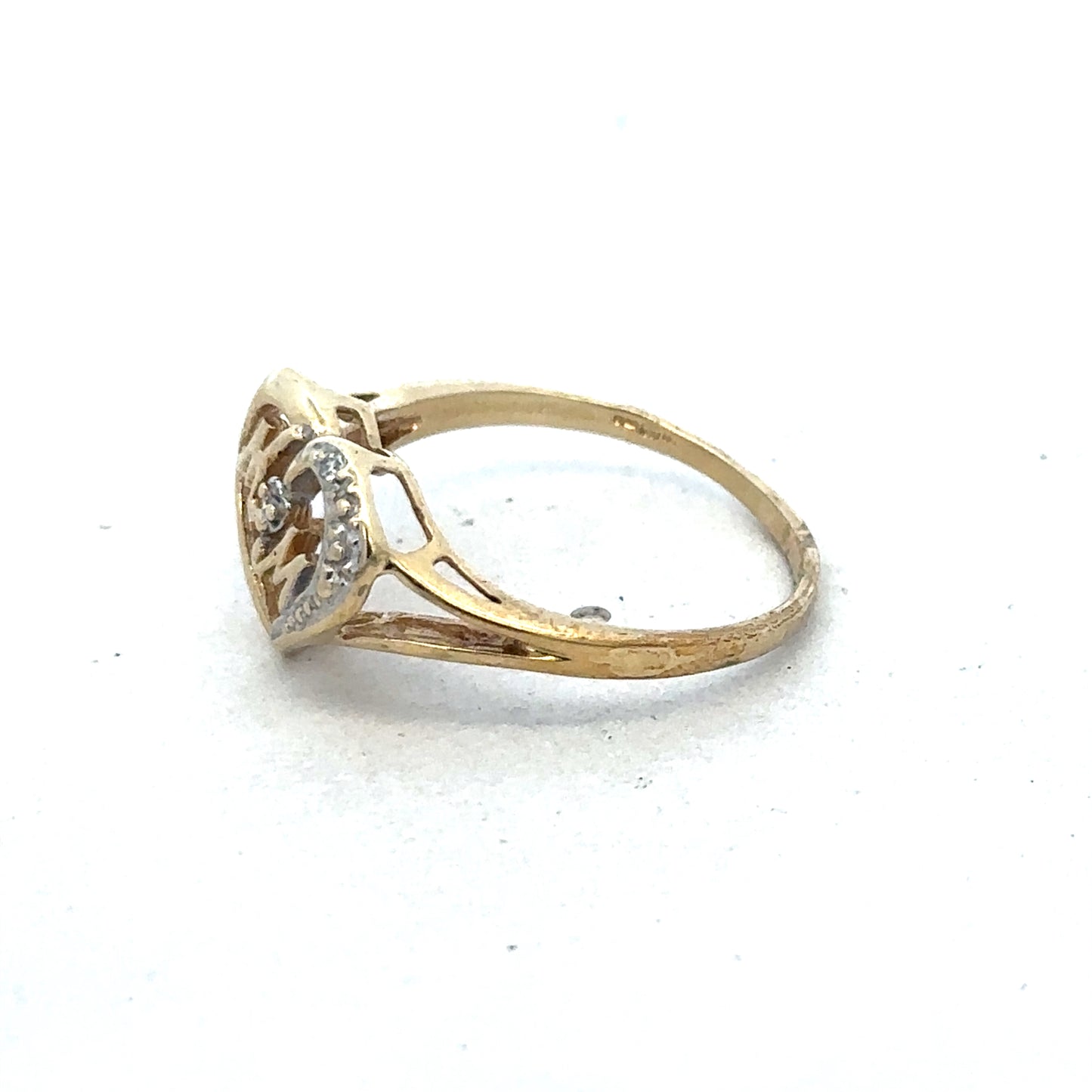 9ct yellow gold MUM ring in size N with engraved design, crafted by Reeves and Sons, shown close-up on a plain background.