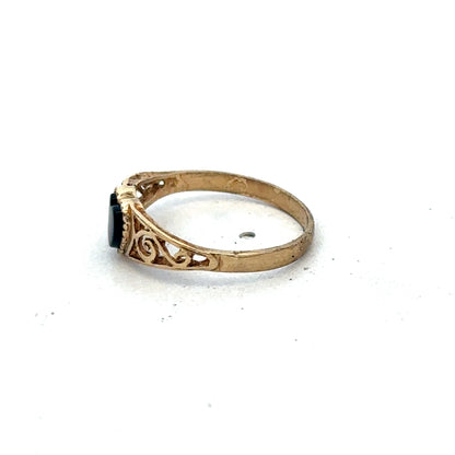 9ct yellow gold ring in size L with a smooth polished band, crafted by Reeves and Sons.