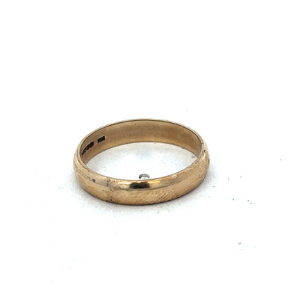 9ct yellow gold band ring in size N with smooth polished finish, crafted by Reeves and Sons.