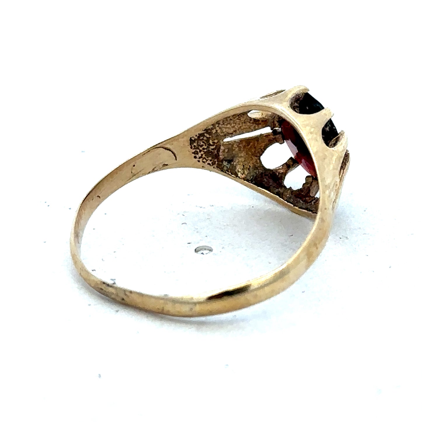 9ct yellow gold ring in size V from Reeves and Sons, featuring a smooth polished band and classic design.