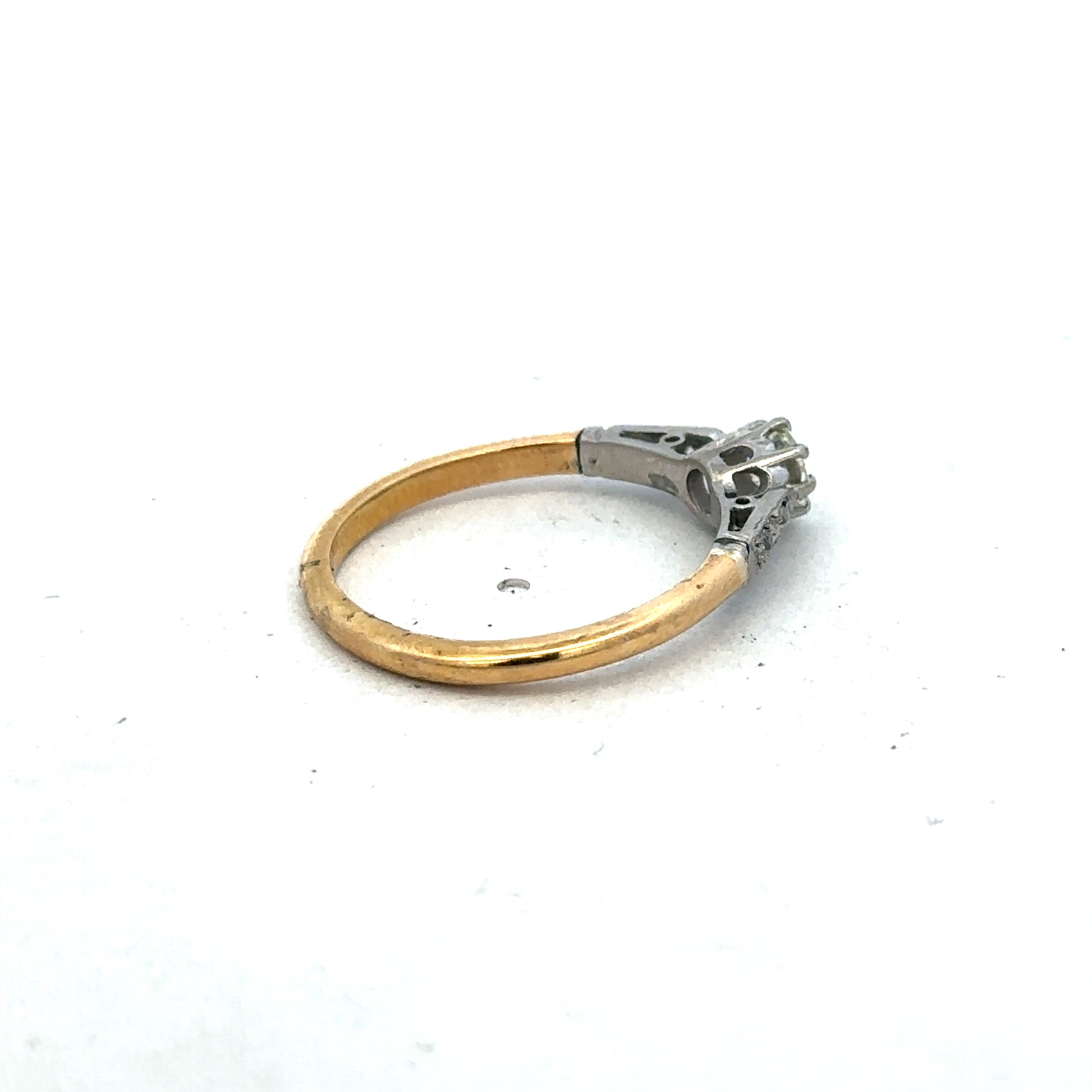 18ct yellow gold diamond ring, size O, with sparkling diamonds, crafted by Reeves and Sons.